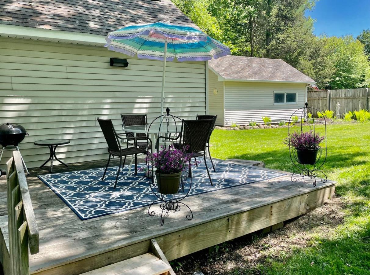 The Charming Glenn Cottage! Walk To Lake Michigan! Fennville Exteriör bild
